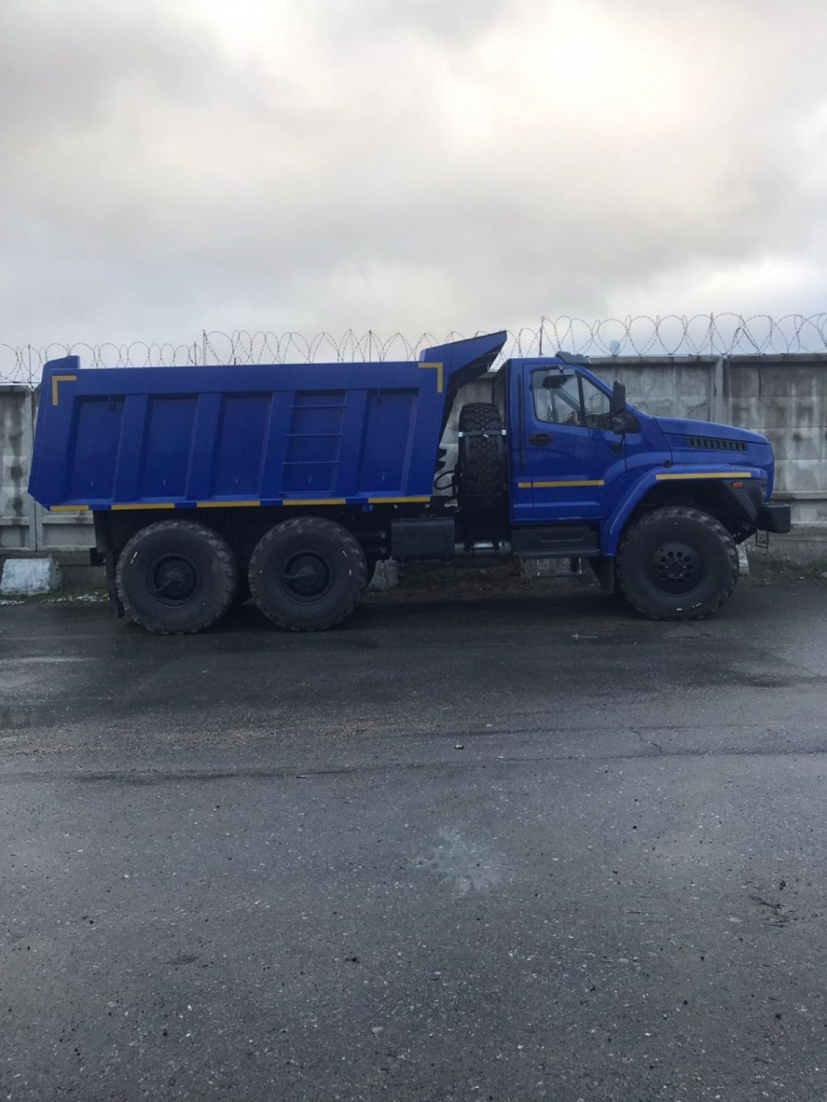 Самосвал Урал 55571-5121-72Е5Ф21 задний  борт Next